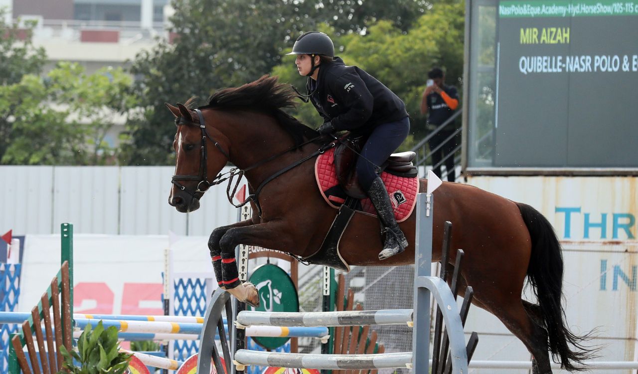 Aizah Mir shines with gold at Hyderabad Horse Show