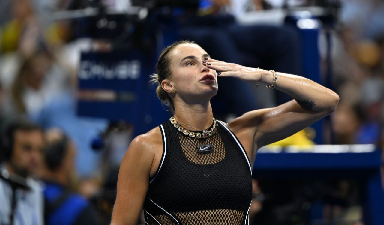 Aryna Sabalenka pauses US Open match over weed smell, sparks social media reactions