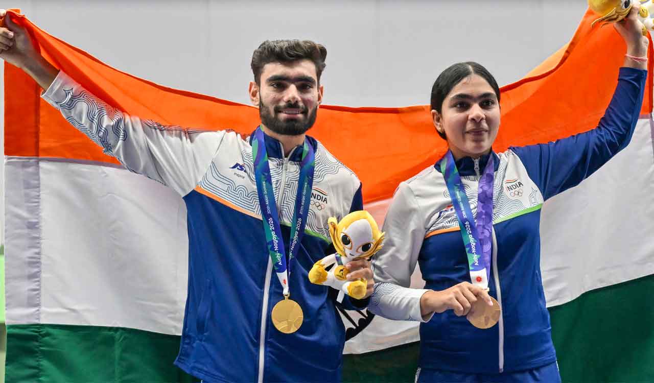 Asian Games: Suruchi, Kamaljeet redeem Indian shooting with 10m pistol mixed team gold