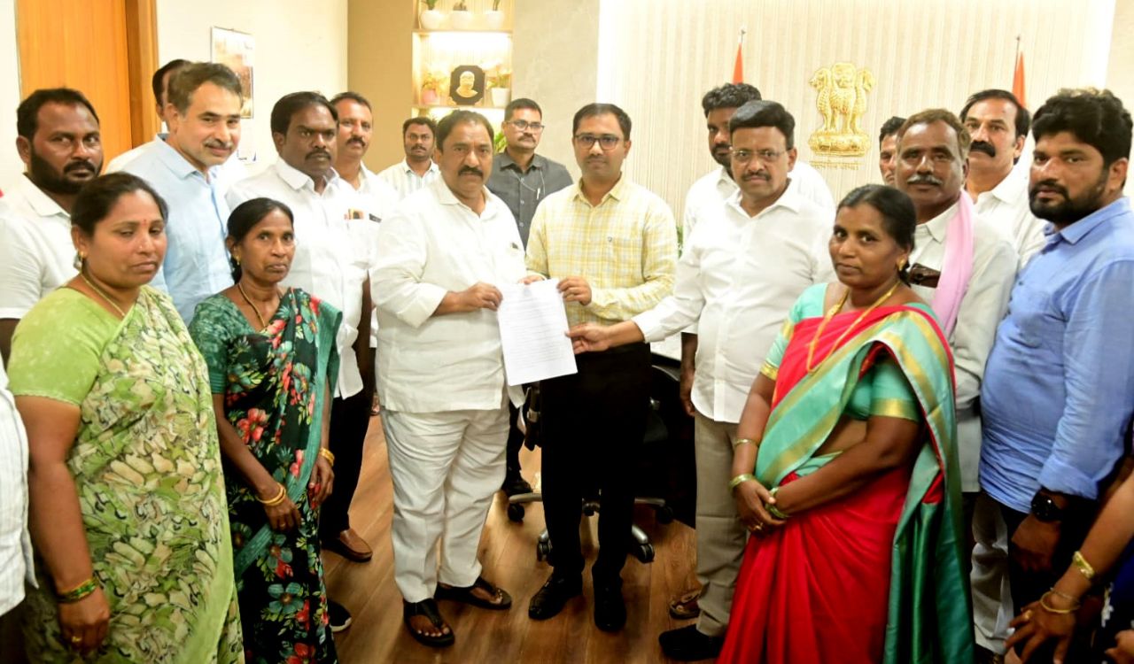 BRS delegation submits petitions to Collector on public issues in Khammam