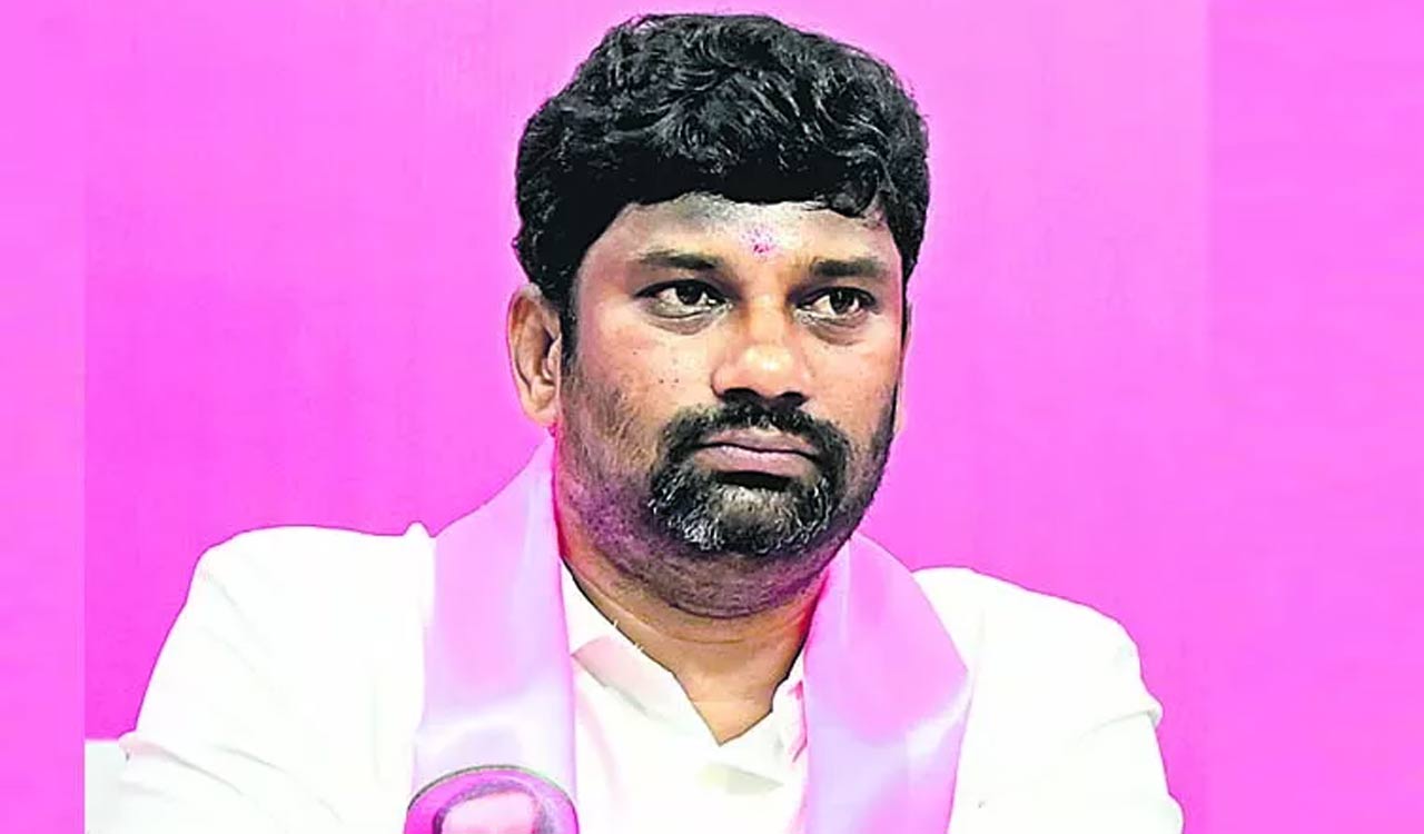 BRS leader Balka Suman demands Vivek to fulfill his poll promises