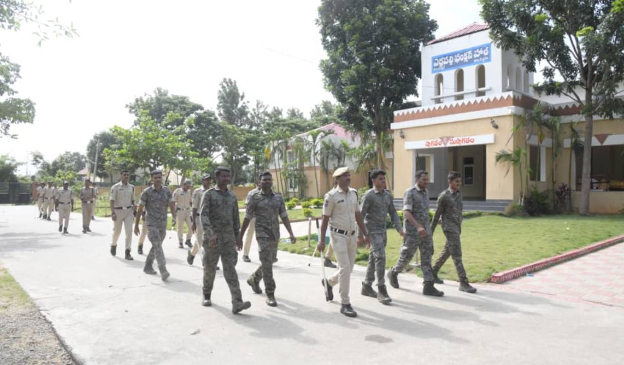 Congress SC Cell calls for siege of KCR’s Erravalli residence