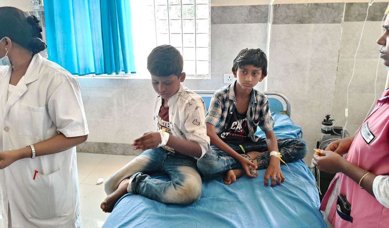 Food poisoning suspected at UPS in Khammam’s Penuballi, six students fall ill