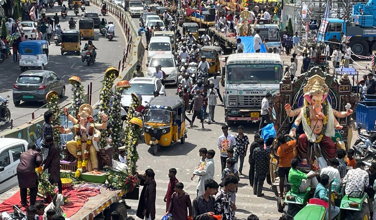 Hyderabad: Ganesh processions put transport fleets under pressure