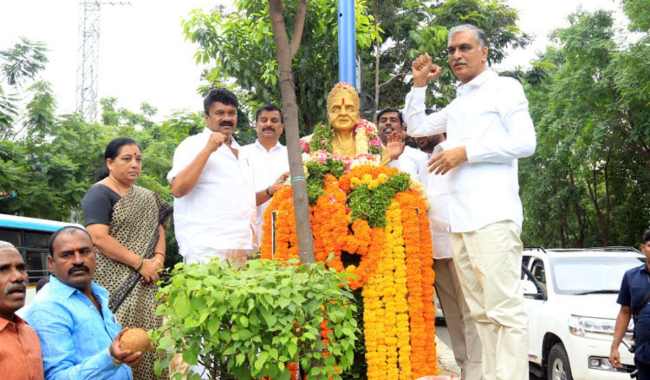 Harish Rao pays tribute to Chakali Ilamma, unveils statue in Gajwel