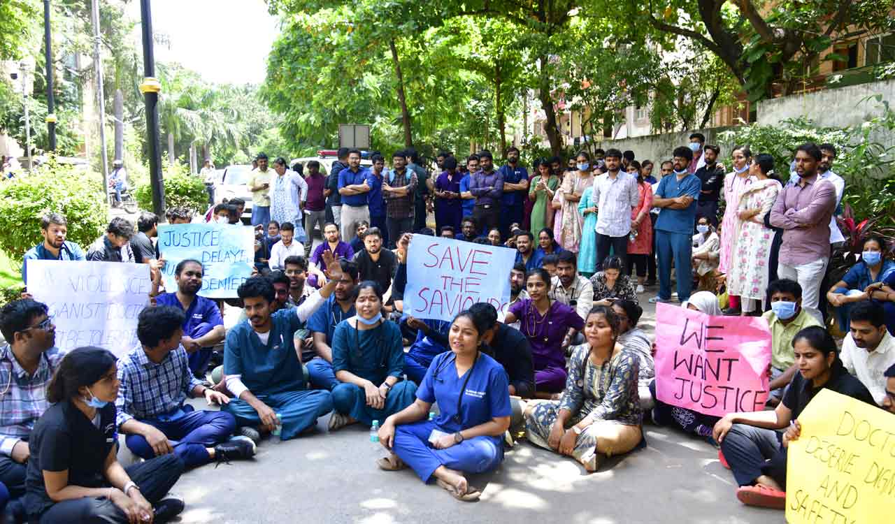 Hyderabad: NIMS resident doctors to continue OPD, elective services boycott on Friday