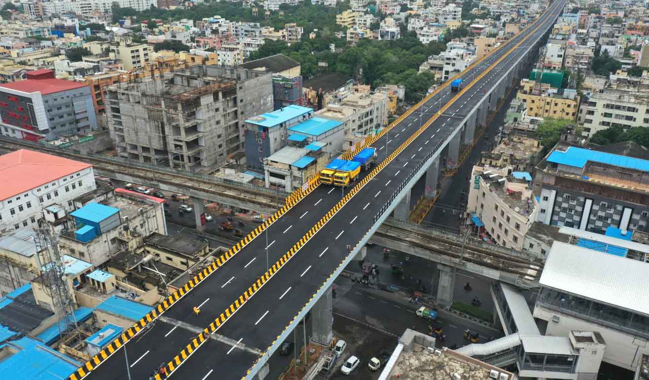 Hyderabad: Young man dies after jumping off VST Steel Bridge