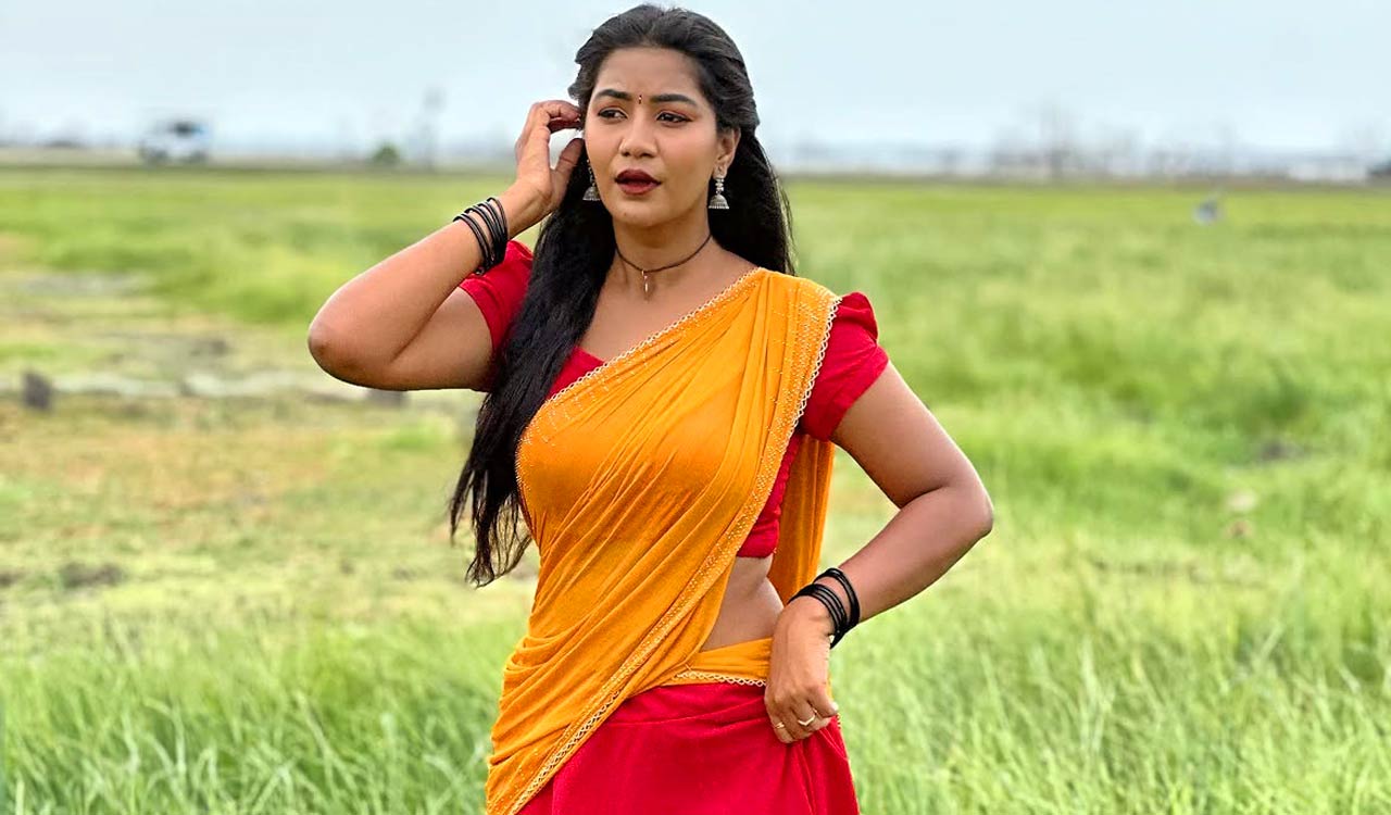 Hyderabad folk dancer Madhuri Rathod allegedly attempts suicide