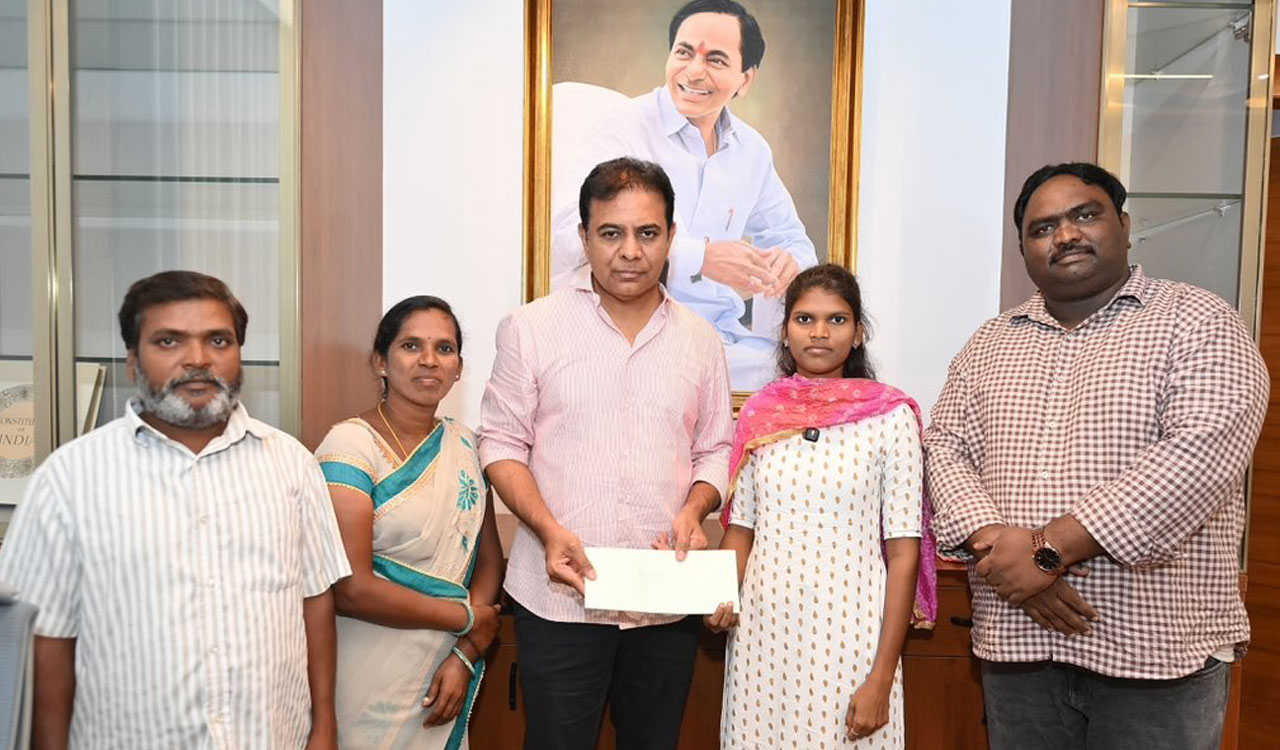 KT Rama Rao provides Rs 2 lakh assistance to MBBS student from Wardhannapet