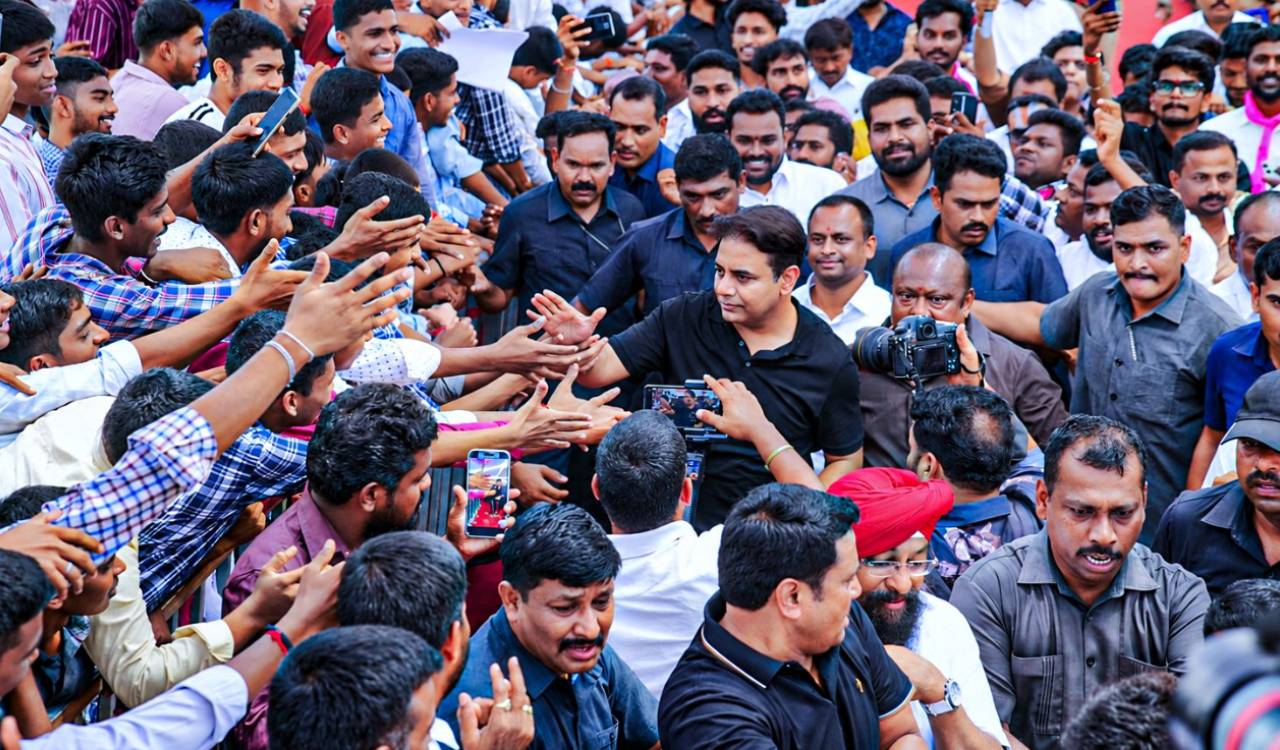 ‘Chhatron Ki Goonj’ not enough, Rahul Gandhi must face Telangana youth: KTR