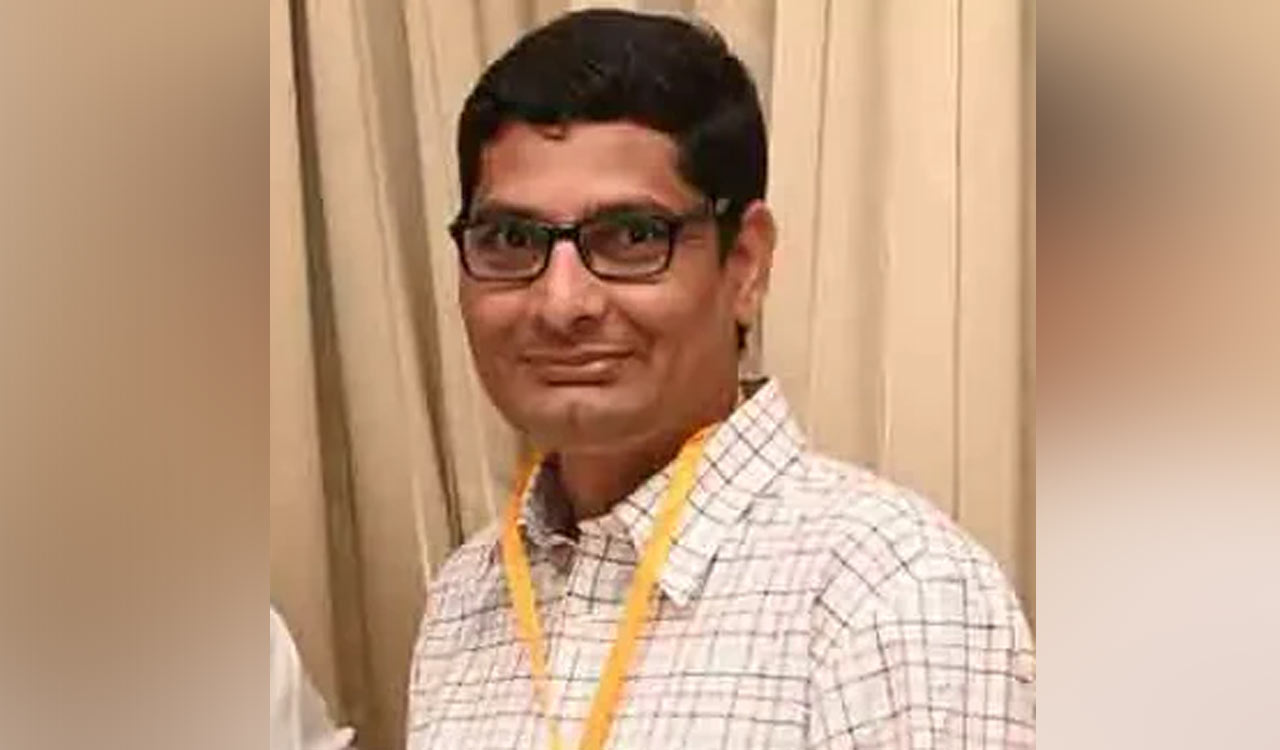 KTR’s PRO Mahesh Manikya Mudiraj released after Bolarum police notice