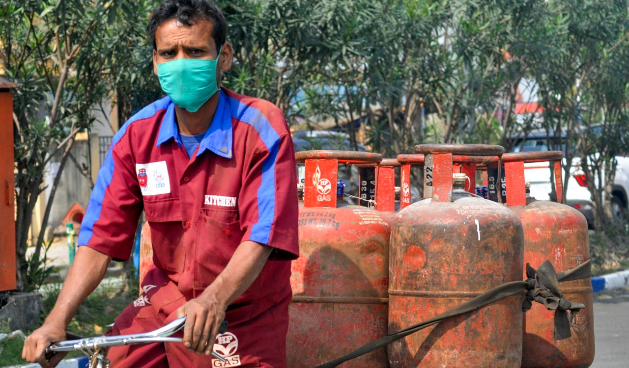 LPG distributors appeal to customers amid supply constraints, delivery disputes in Hyderabad