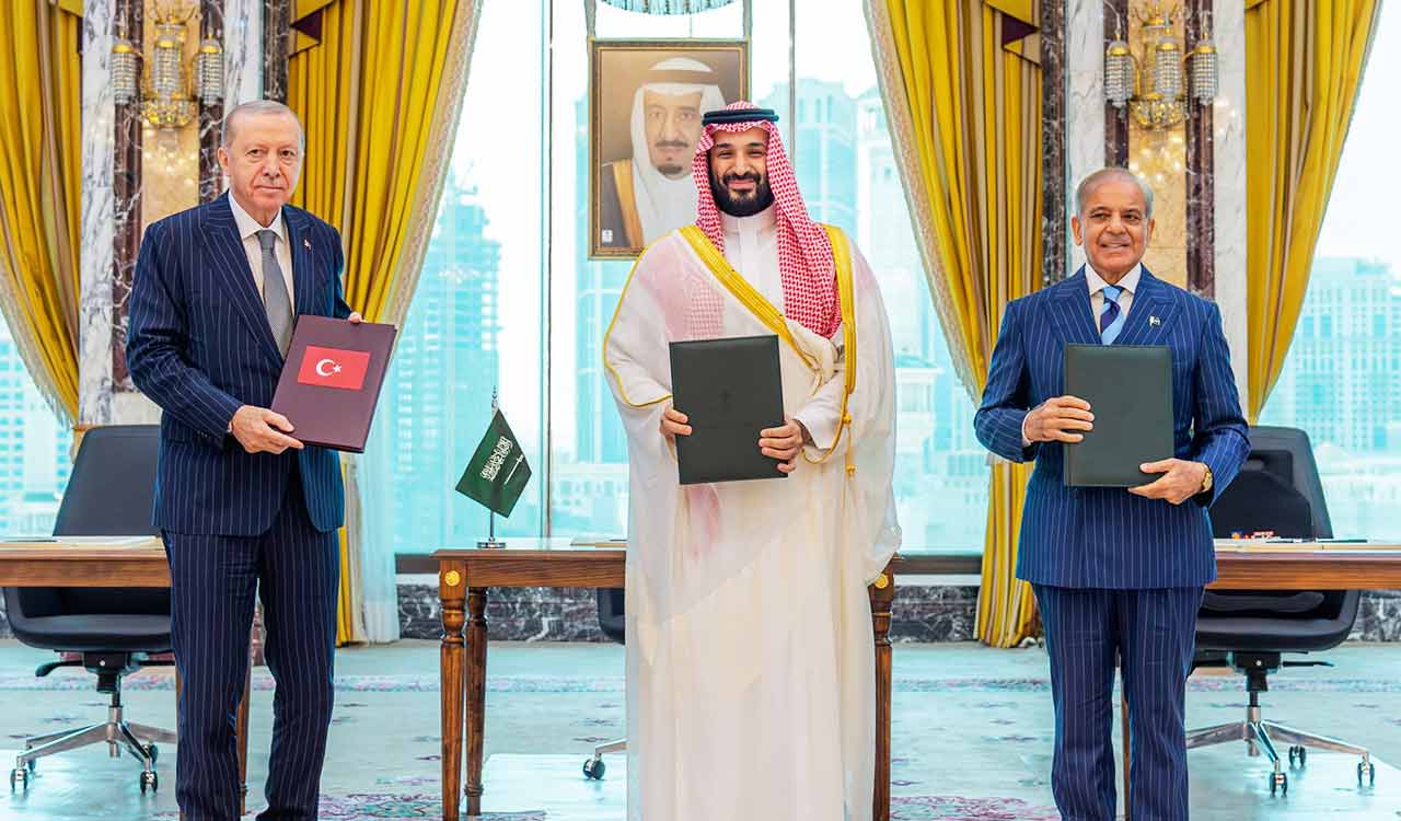 Editorial: Mecca pact comes a cropper