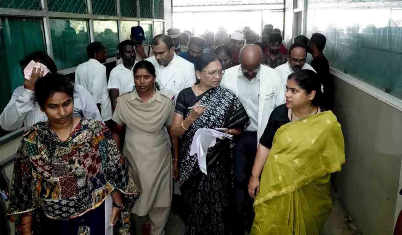 Ensure safety of Govt. hospitals, Health Secretary tells engineering officials