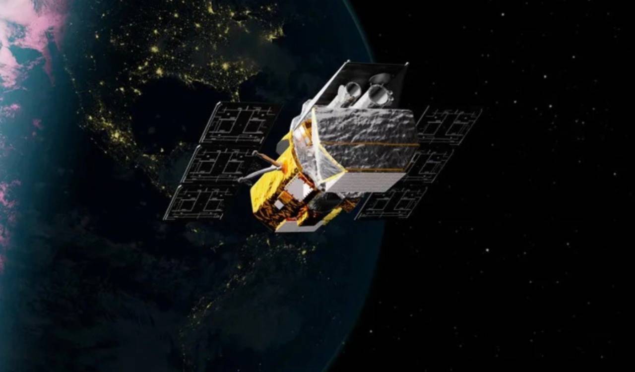 Rescue satellite closes in on NASA’s doomed telescope Swift