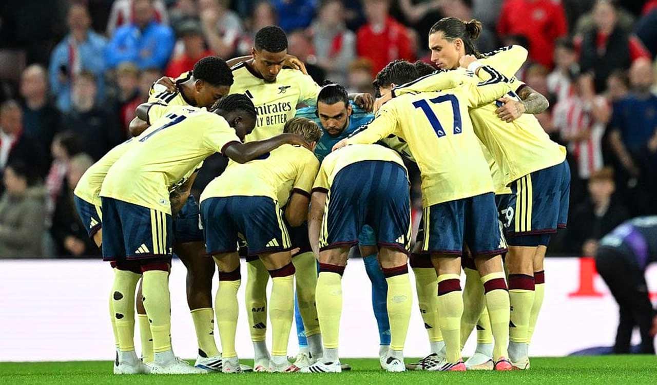 Premier League: Arsenal beats Sunderland to maintain perfect start, go top