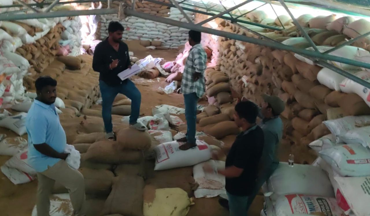 Rice husk found in over 10,000 bags during raid at Medak rice mill