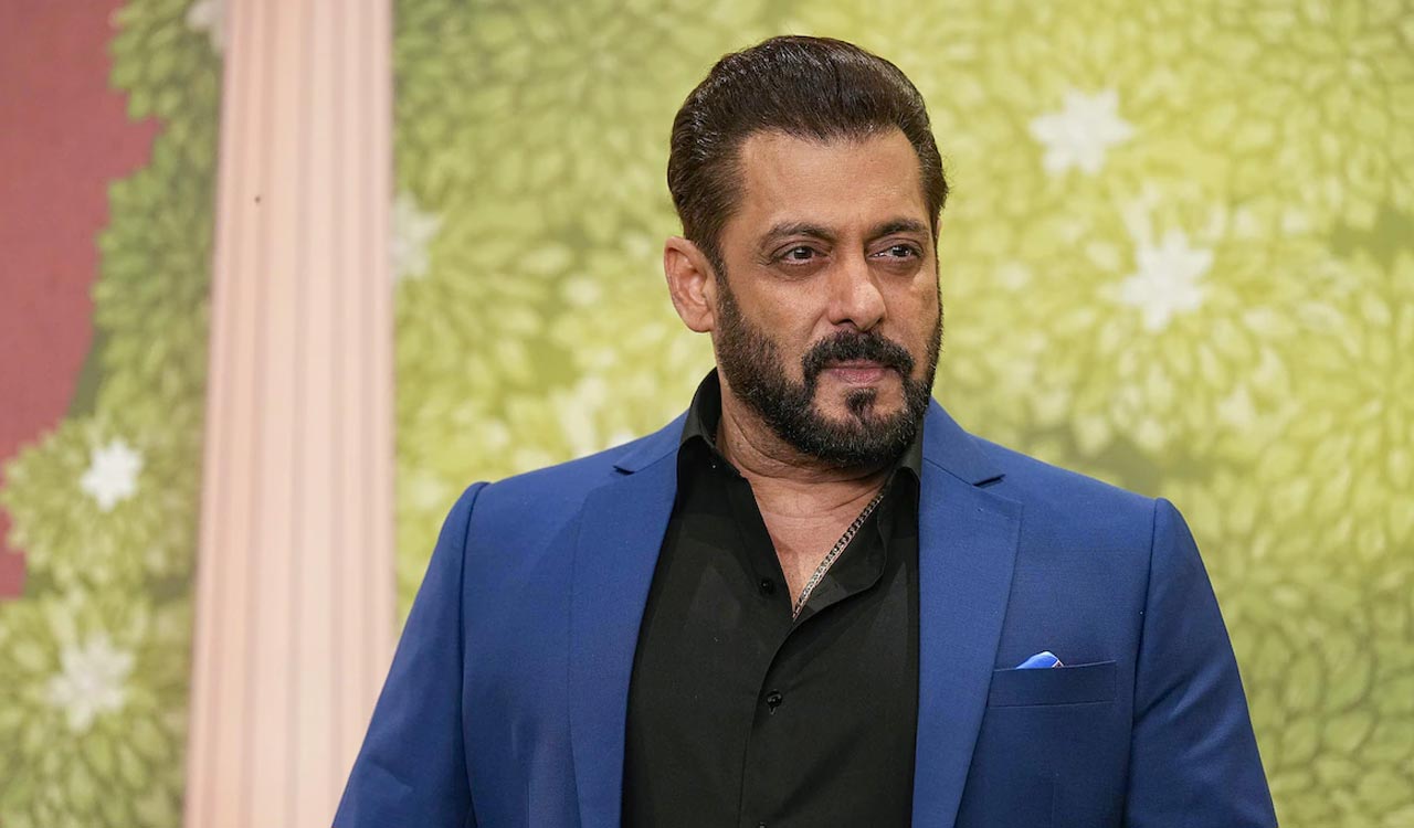 Salman Khan calls out paparazzi over ‘inappropriate’ photos of actresses