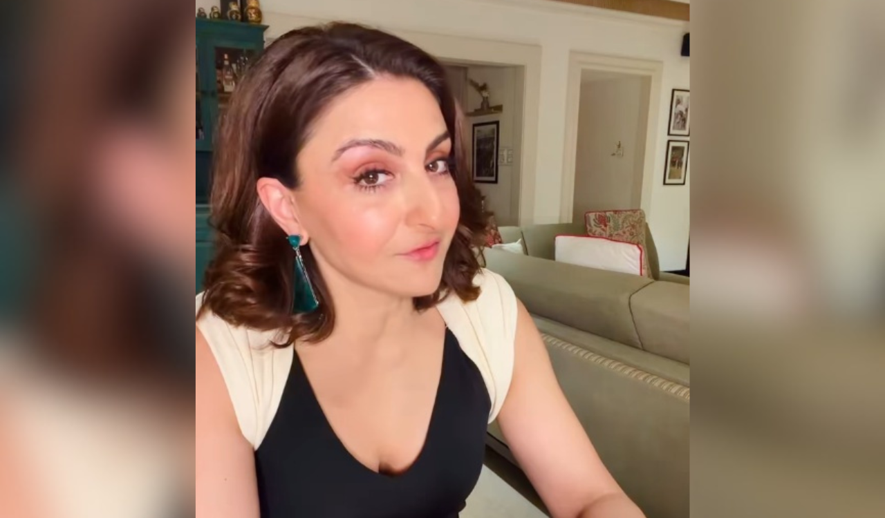 Soha Ali Khan, daughter Inaaya opt for eco-friendly Ganpati visarjan