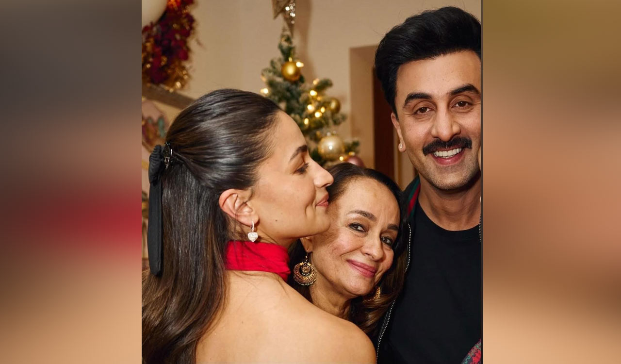Soni Razdan wishes son-in-law Ranbir Kapoor on birthday with family picture