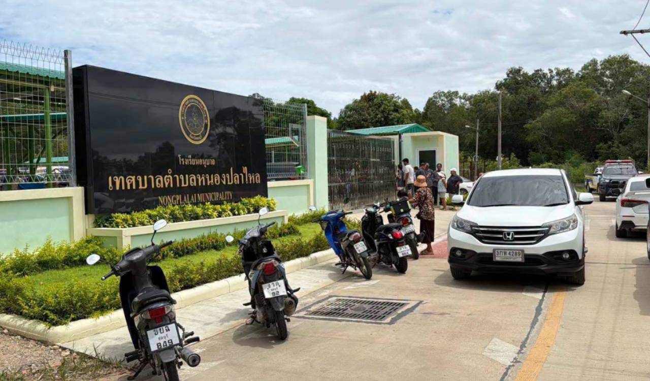 Thai police officer kills wife at kindergarten, surrenders after 18-hour standoff