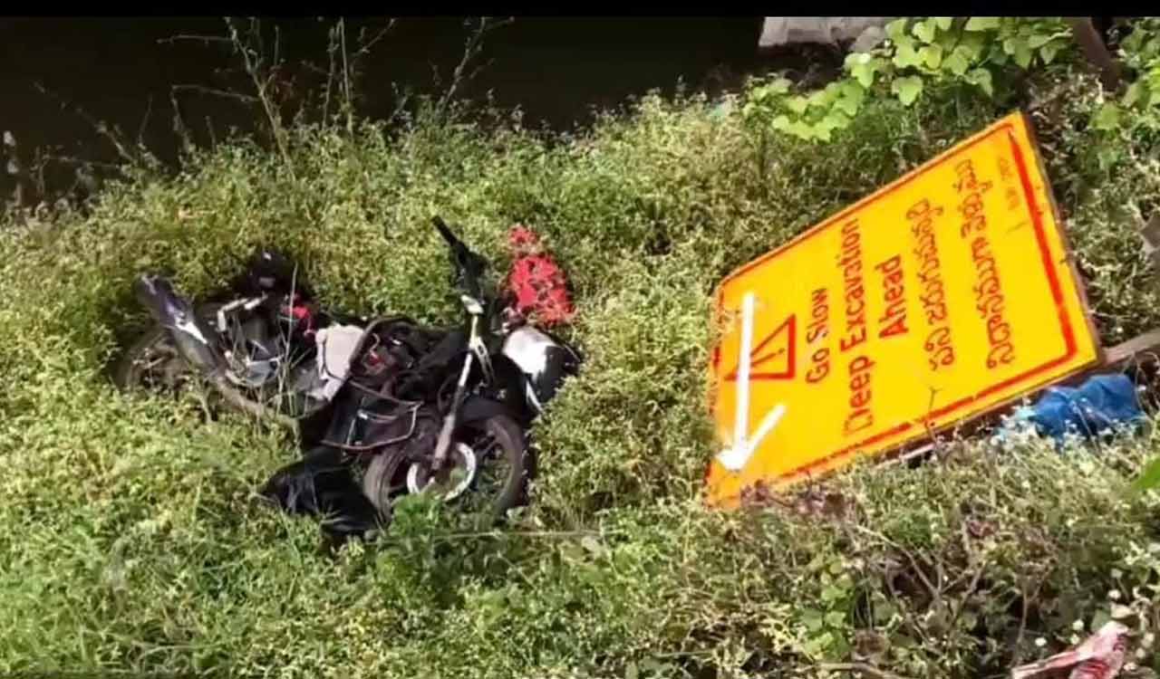 Two migrant workers killed in road accident in Medak