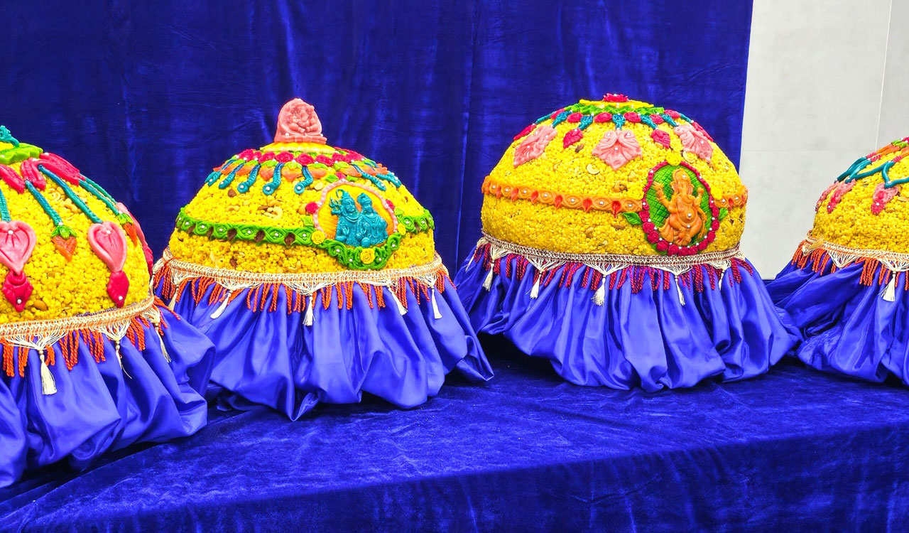 Khairatabad Ganesh to receive 50-kg ladacdu from Tapeswaram