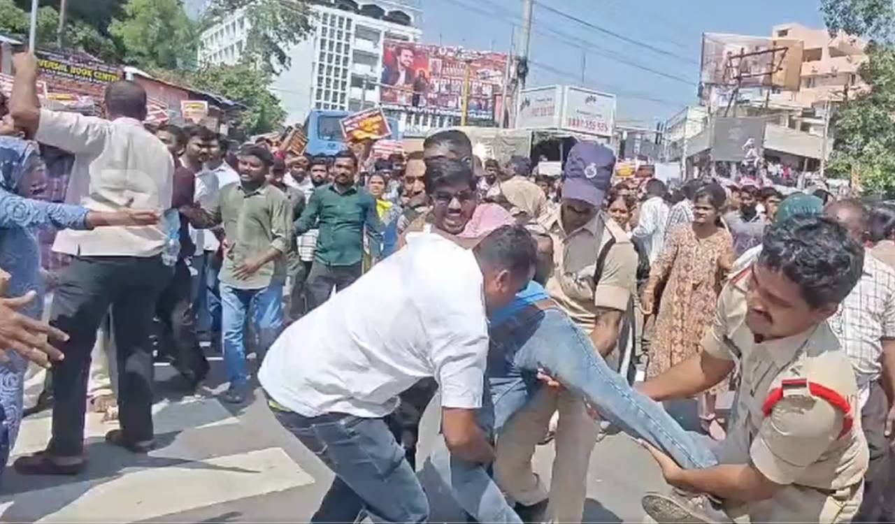 Village, ward secretariat staff scuffle with police during Chalo Vijayawada protest