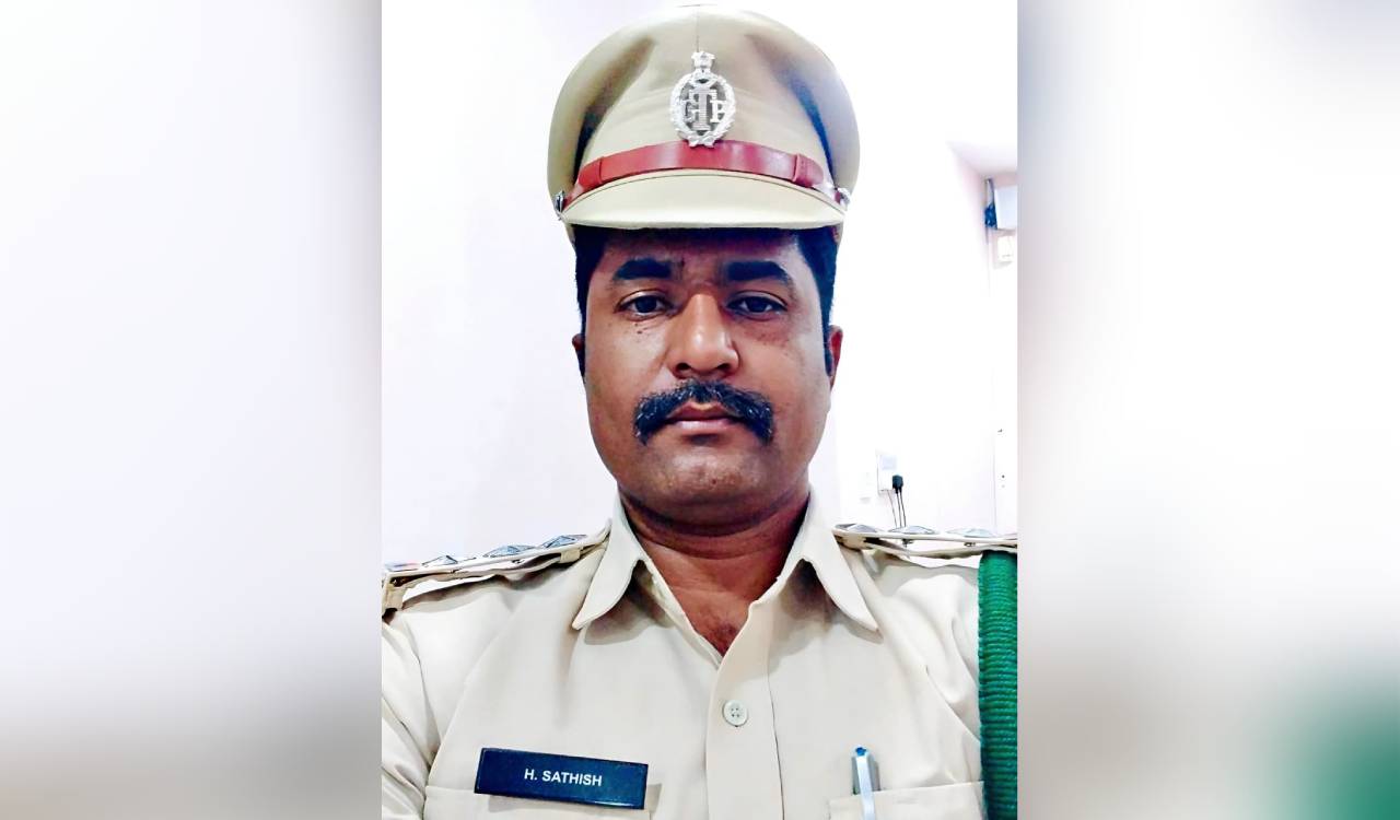 Telangana: Police officer dies as gun goes off accidentally in Nizamabad