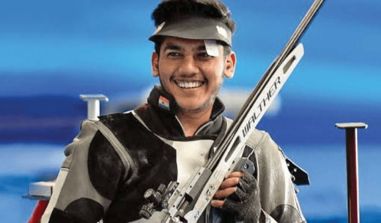 India win rifle 3 positions silver as Aishwary, Niraj reach final