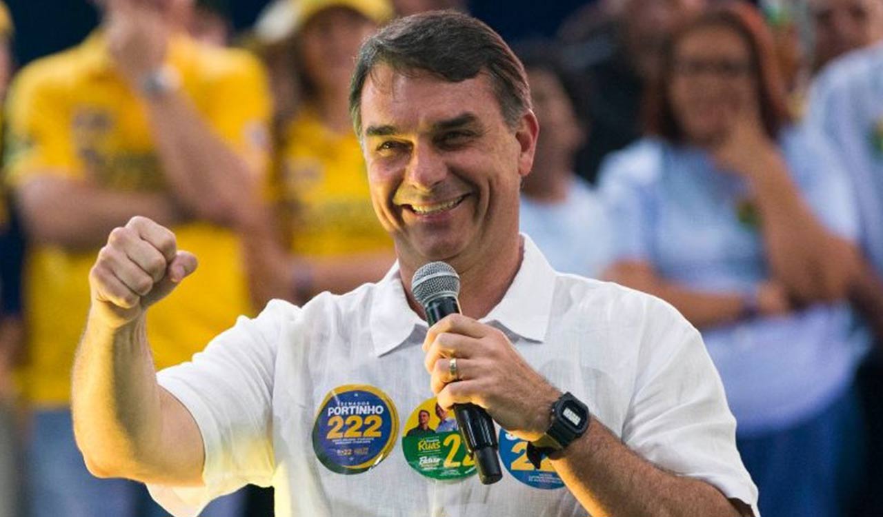 Brazil heads to runoff election after Bolsonaro, Lula fail to garner majority voteĀ