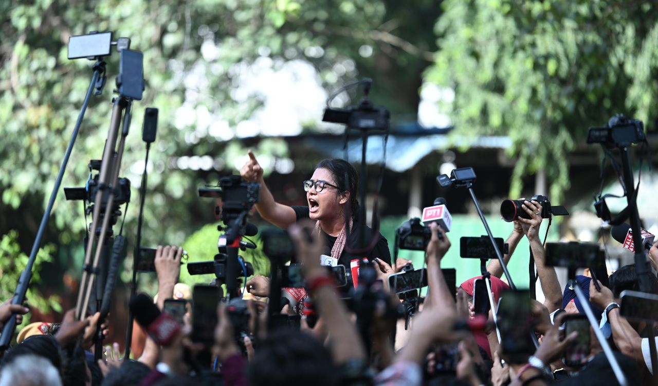SIR row: AISA returns to Jantar Mantar, demands CEC’s resignation