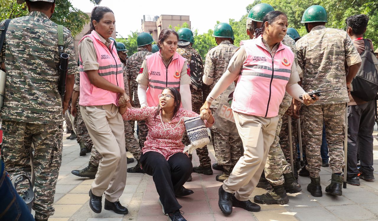 Delhi police detain around 1,000 protesters ahead of CJP agitation
