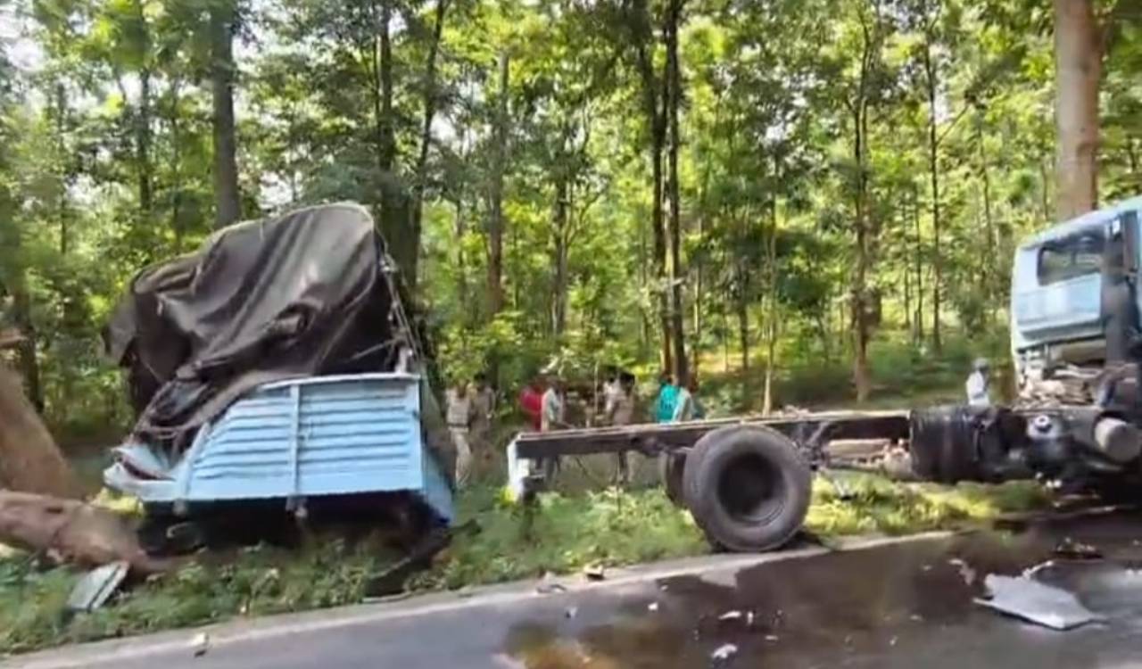 CRPF jawan killed, several injured in sand-laden lorry crash on NH-163 in Mulugu