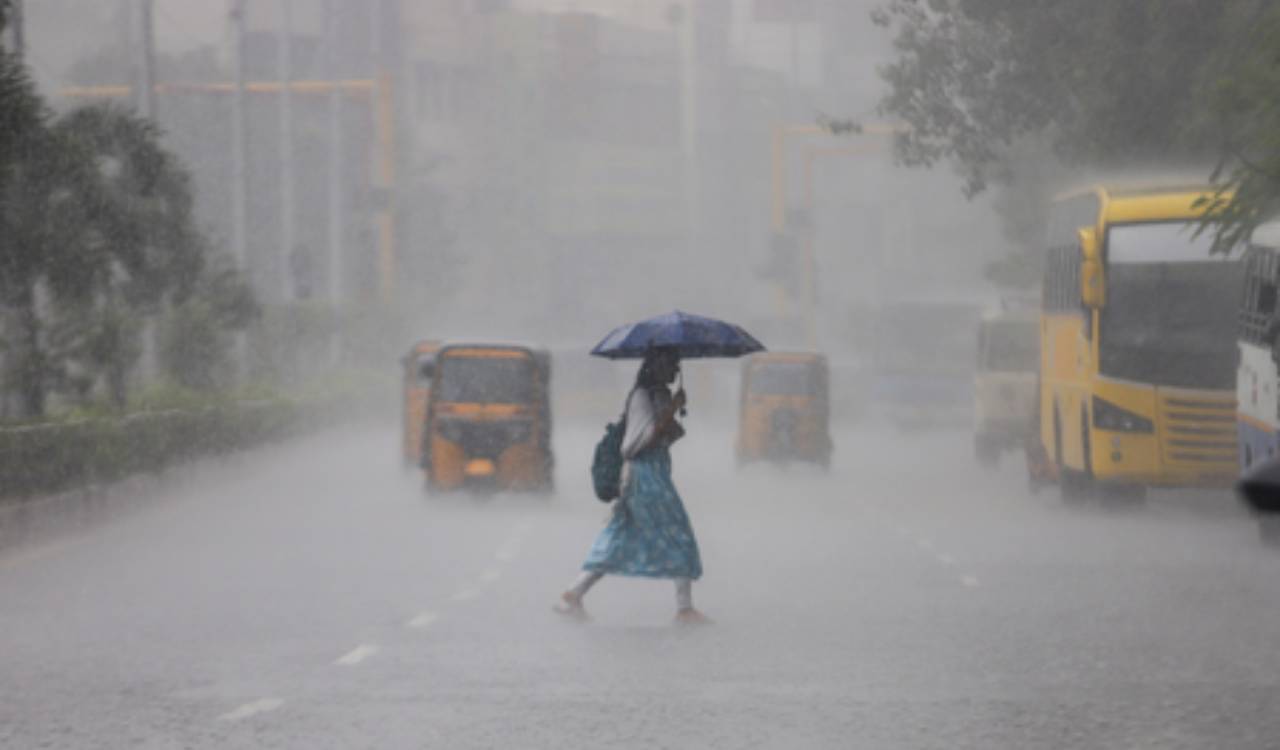 Tamil Nadu rains intensify; red alert keeps tourists away from Kodaikanal