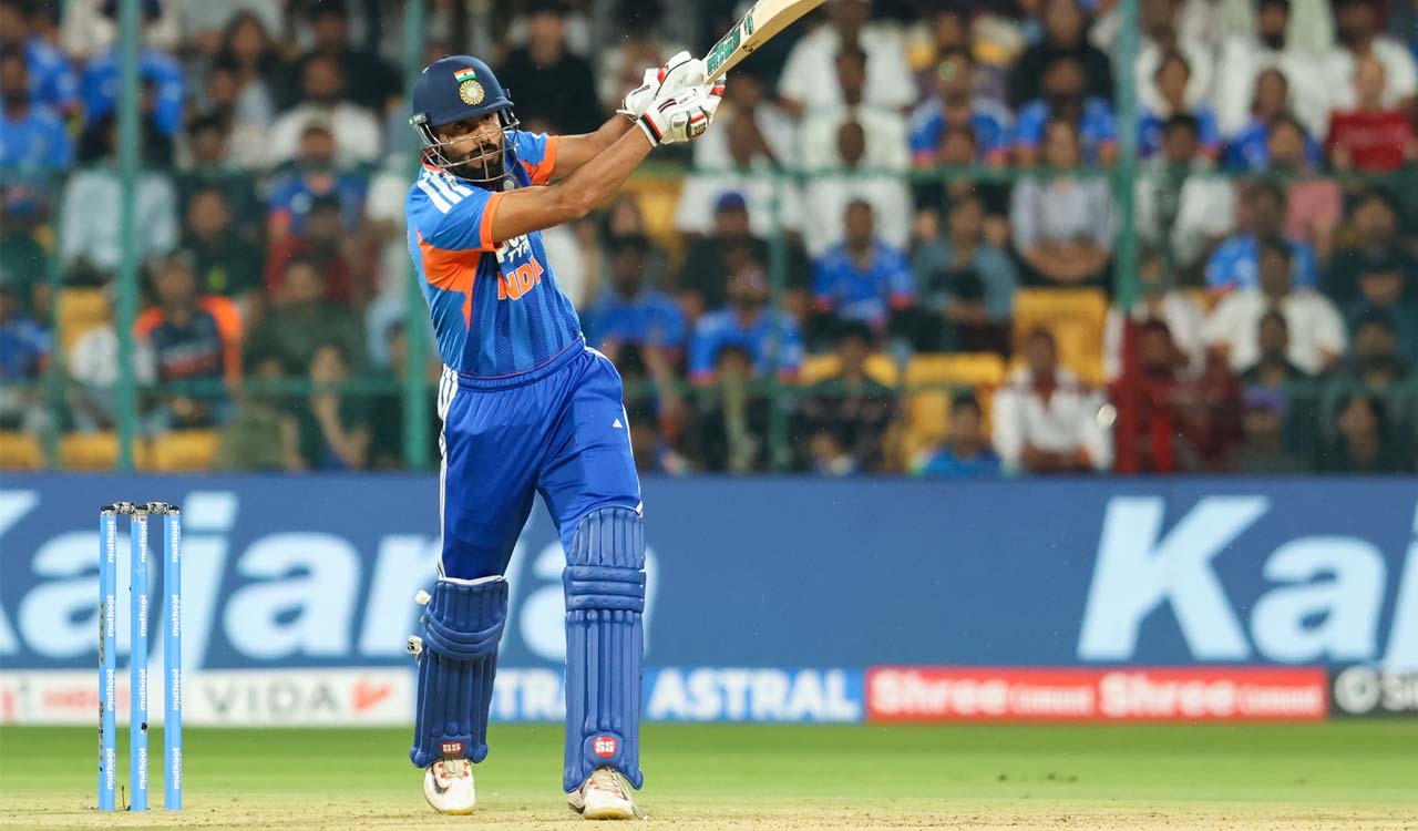Cheteshwar Pujara praises Naman Dhir’s six-ball blitz, urges India to back spinners