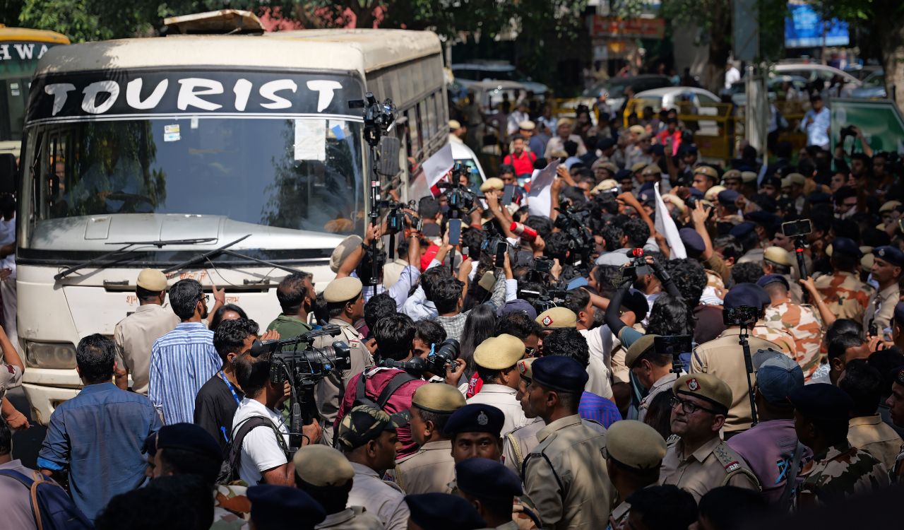 Over 500 detained as AAP, student groups protest against CEC in Delhi