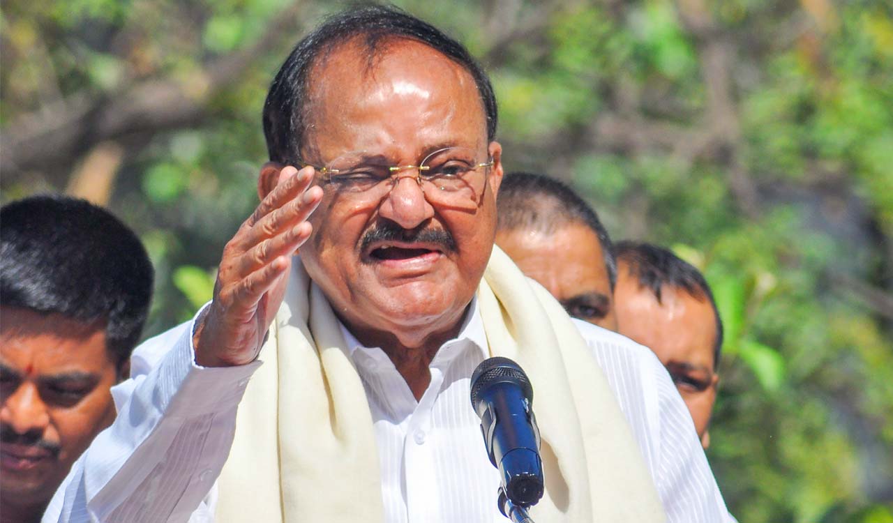 ‘Demanding CEC’s resignation through public rallies not fair’: Venkaiah Naidu