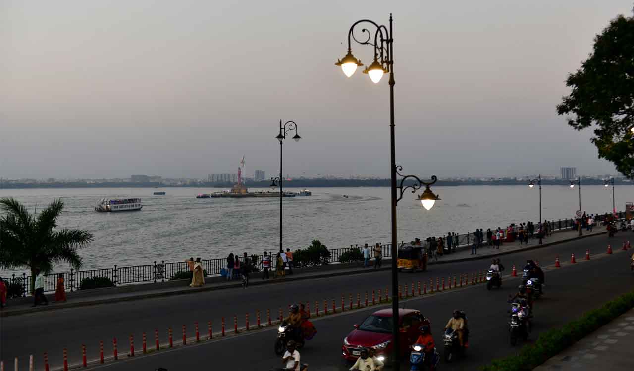 Hyderabad records minimum temperature of 14.8 degrees Celsius as nights turn cooler