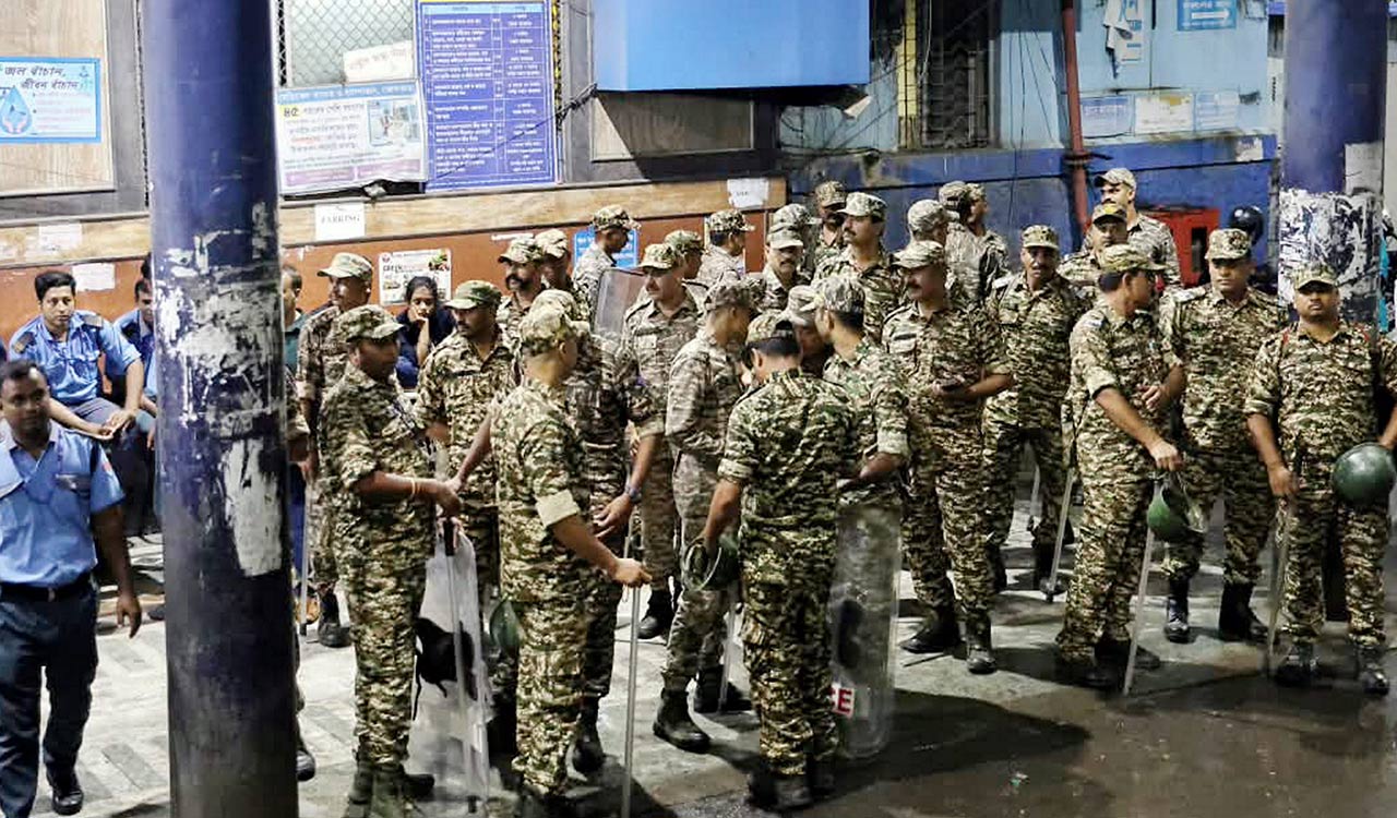 Kolkata stampede case: Police detain 12, including organisers, volunteers