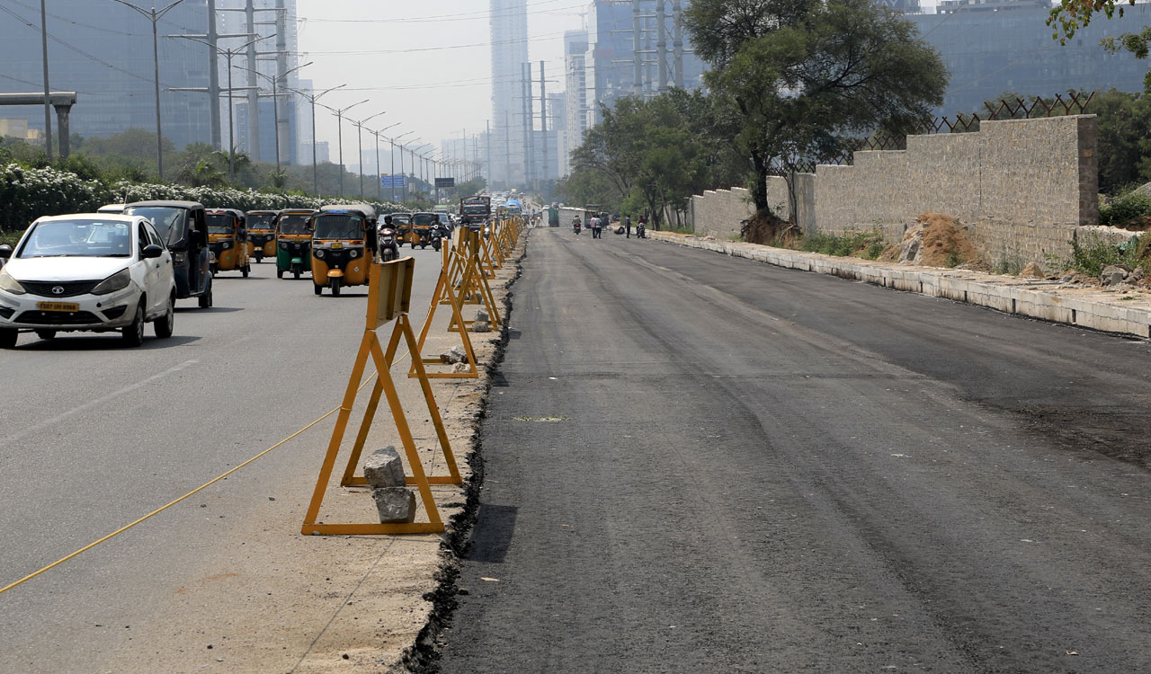 Shilpa Layout flyover service roads at Gachibowli ready to open
