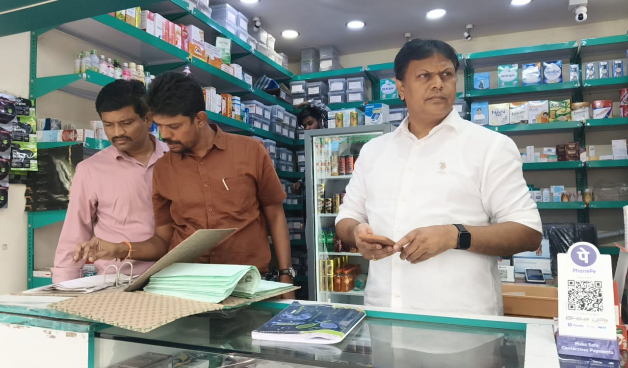 Four Hyderabad pharmacies face show-cause notices