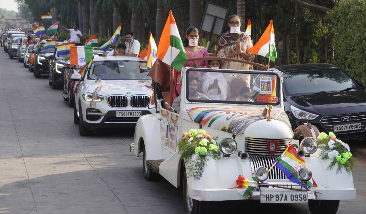 Tiranga Ahimsa car rally held in Hyderabad