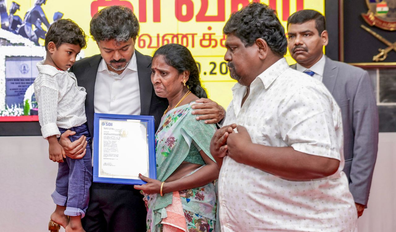 Vijay honours police martyrs, hands over Rs 5.96 crore insurance orders