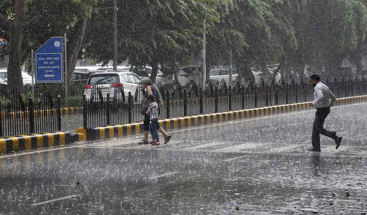 Delhi-NCR wakes up to heavy rain, thunderstorms; IMD issues red alert across 11 districts